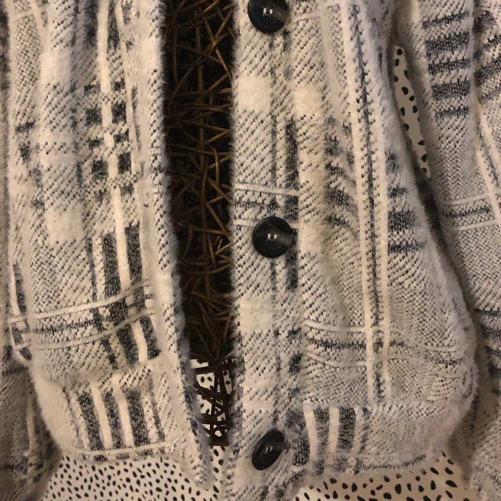 Patterned Soft Sweater! - image 2